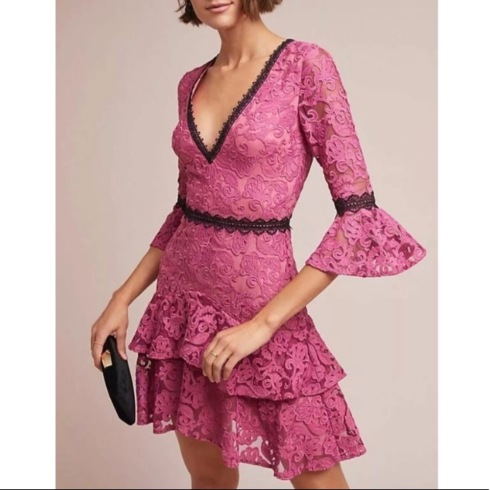 ML Monique Lhuillier Pink Lace Dress